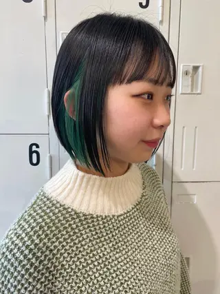 ミディアム カラー ウルフ/似合わせ レイヤー/RIHOのヘアスタイル