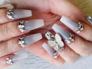 ネイル Salute本店 森崎友紀恵のネイルデザイン