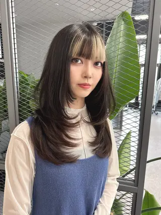 ロング 服部大地/ブリーチ 無しWカラー髪質改善のヘアスタイル