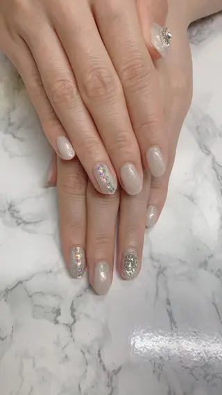 ネイル はな💎ネイル ワンホン、長さ出しのネイルデザイン