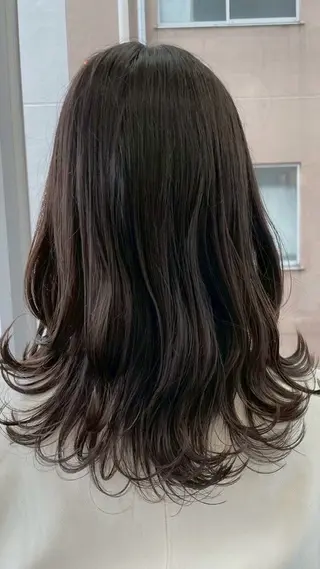 ロング パーマ MONITUR所属・MONITUR MEGUMIのヘアスタイル