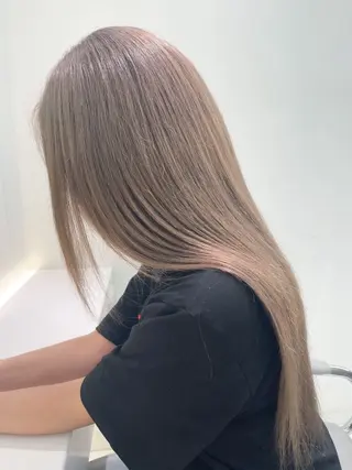 ロング カラー 透明感カラー特化型 NAOKIのヘアスタイル