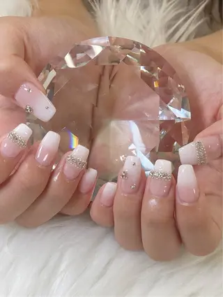 ネイル Kanako 💫のネイルデザイン