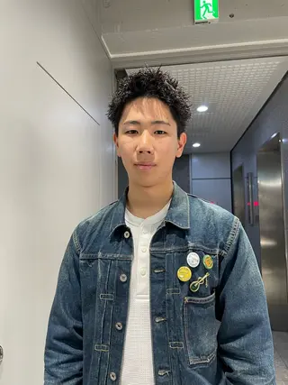 ショート パーマ メンズ 垢抜けハイトーン☀／ 笑顔の美容師／しゅんのヘアスタイル