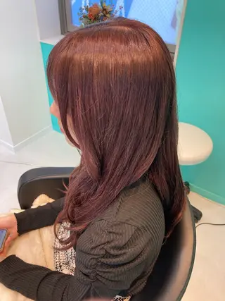 ミディアム カラー 🫧透明感✨ブリーチ 💫ダメージレス🫧のヘアスタイル