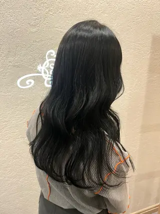 ロング カラー cloe所属・吉田 萌のヘアスタイル