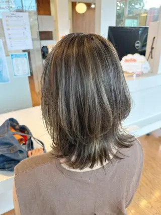ミディアム カラー ERI/酸性スト レート/ヘアセットのヘアスタイル