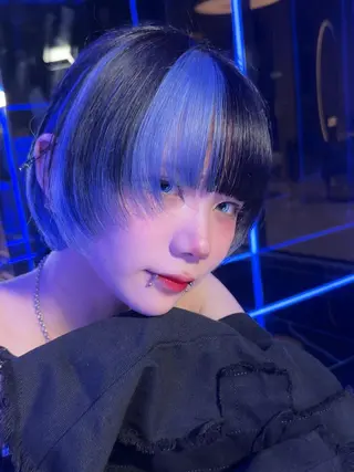 ショート カラー りょうへい/ 全頭ブリーチ/渋谷のヘアスタイル