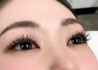 マツエク・マツパ eminy lash 【エミニーラッシュ】のマツエク・マツパデザイン