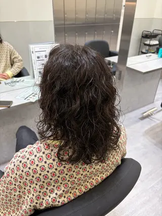 ミディアム パーマ メンズ 村雲 蓮のヘアスタイル