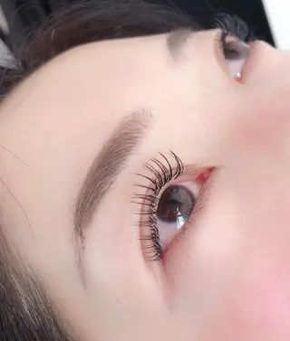 マツエク・マツパ Li'a eyelashsalon所属・Li'a【リア】 成瀬なぎ子のマツエク・マツパデザイン