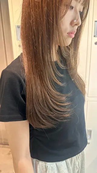 ロング 小中 萌永のヘアスタイル
