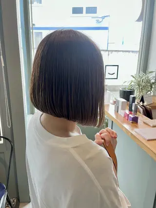 ショート カラー ヨシダ モモコのヘアスタイル