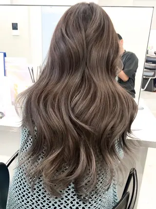 ロング カラー ご予約 宜しくお願いします！のヘアスタイル