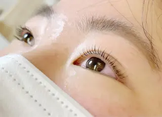 マツエク・マツパ 髪質改善 Vingt-cinq (K)【ヴァンサンク】所属・kaori　Rire 🌻まつげサロンのマツエク・マツパデザイン