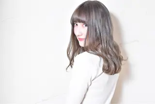 セミロング カラー Ichimura yurieのヘアスタイル