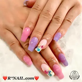ネイル R*NAIL .comのネイルデザイン