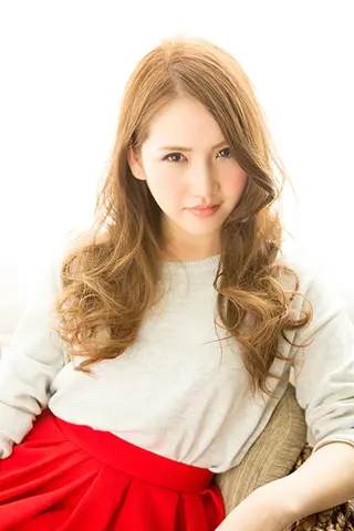 ロング SHINYA シンヤヘアーズのヘアスタイル