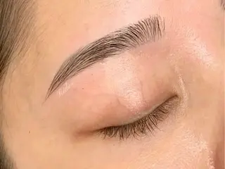 アイブロウ Ridive momokaの眉毛・アイブロウイメージ