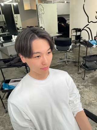 カラー 吉田聖 【メンズヘア特化】のヘアスタイル