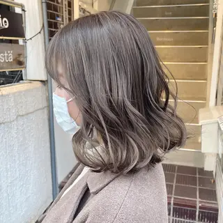 ミディアム カラー 梅田美容室 山崎海波のヘアスタイル
