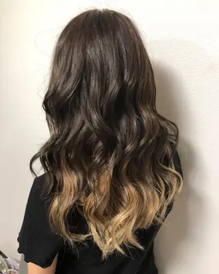 セミロング 新宿髪質改善レイヤー カット内田智大のヘアスタイル