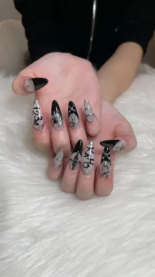 ネイル The 1989 Nail Salonのネイルデザイン