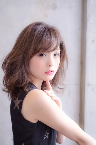 ミディアム 🌟透け感カラー 髪質改善Ando🌟のヘアスタイル