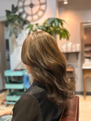 カラー 🌱なゆみ🌱透明感 /ナチュラル/高宮のヘアスタイル