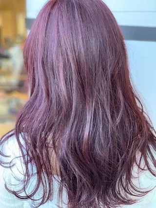 セミロング LUXBE LUCE那覇イオン店所属・LUXBE LUCEのヘアスタイル