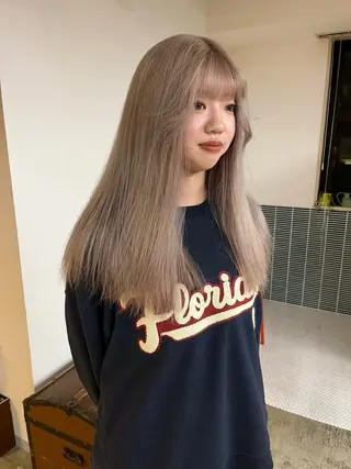 セミロング カラー 🩷ハイトーン透明感 レイヤー🩷ユリカのヘアスタイル