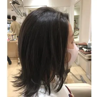 ミディアム カジサ ケイコのヘアスタイル