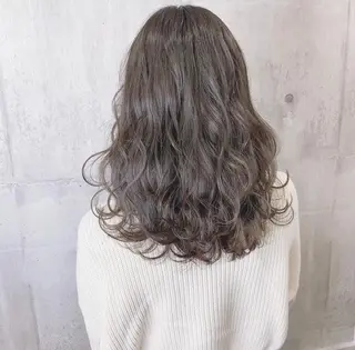 セミロング カラー Lino所属・田中 佳奈(口コミ高評価のマツエク・マツパデザイン