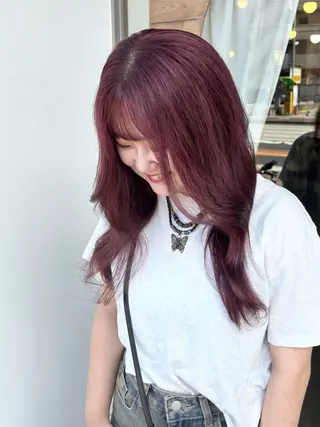 セミロング カラー 米中 杏里のヘアスタイル