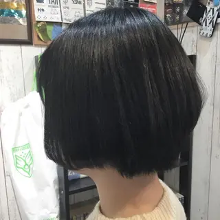 ショート カラー パーマ embrace エンブレイスのヘアスタイル