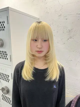 ロング カラー ヒガセ コハのヘアスタイル