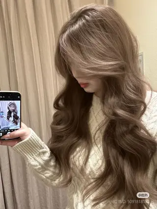 カラー 透ける透明感カラー 🩶anju🪽ྀིのヘアスタイル