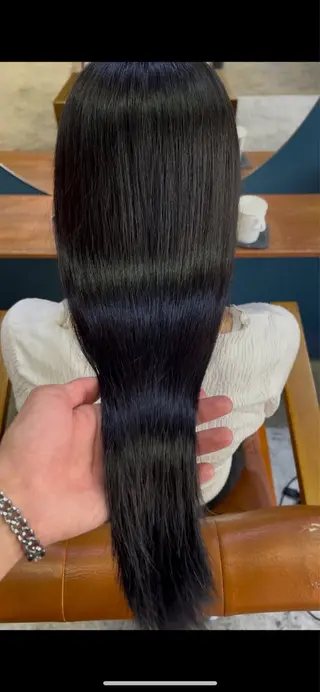 ロング カラー 近藤 乃紀のヘアスタイル