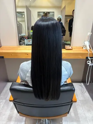 ロング カラー LIBERTA L+所属・前田 葵斗のヘアスタイル