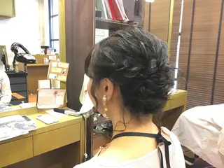 ロング ツイスパ・波巻き 🩵片平和香奈のヘアスタイル