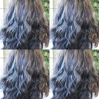 ミディアム カラー Hanna by W_SALONのヘアスタイル