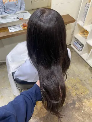 ロング カラー MIOベージュカラー 柔らかいカラーのヘアスタイル