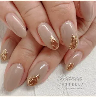 ネイル Bianca浦和 吉田愛理のネイルデザイン
