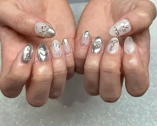 ネイル VIERU 🌈🎀💖のネイルデザイン