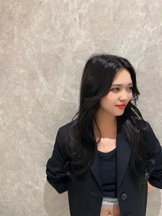 ロング カラー ROOMS所属・尼崎サロン✨ TAISHIのヘアスタイル
