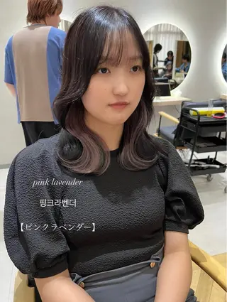 ミディアム カラー 韓国🇰🇷レイヤー 映える顔周り🩷のヘアスタイル