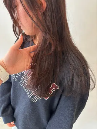ロング カラー 鈴木 美紅のヘアスタイル