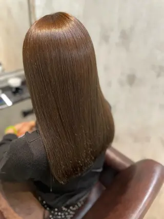 セミロング カラー 髪質改善/縮毛矯正 アンナ🍊のヘアスタイル