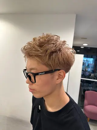 ショート カラー メンズ peakshair所属・艶々になる髪質改善 𝒀𝑼𝑻𝑶のヘアスタイル