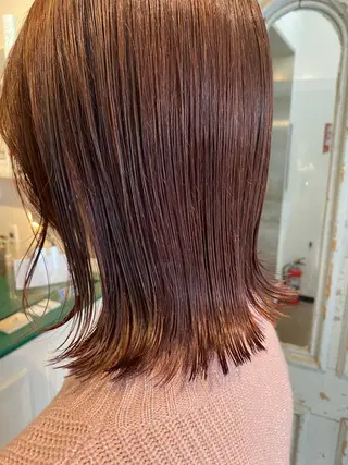 ミディアム カラー vixus mamiのヘアスタイル